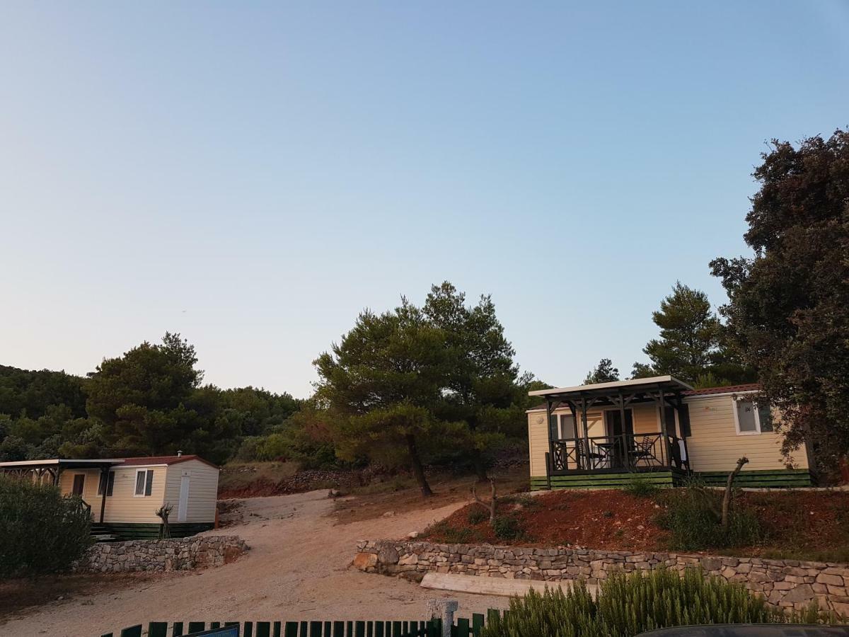 Kamp Lunga Hotel Jezera Exterior foto